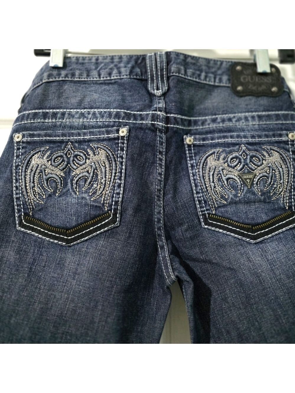 Guess Jeans  Women's Straight Leg Size 28 - Picture 7 of 10
